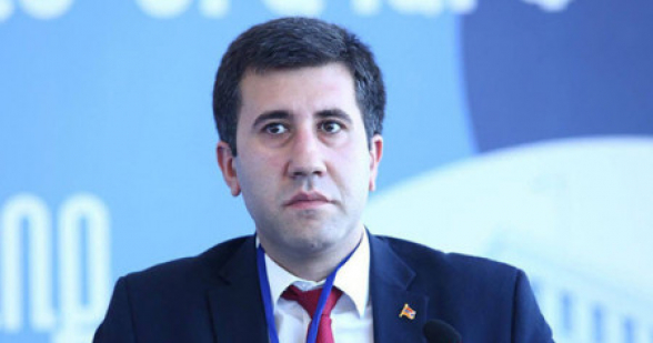 Արդյոք դա նշանակո՞ւմ է, որ այս պահին դիմակ դնելու որևէ իրավական հիմք գոյություն չունի